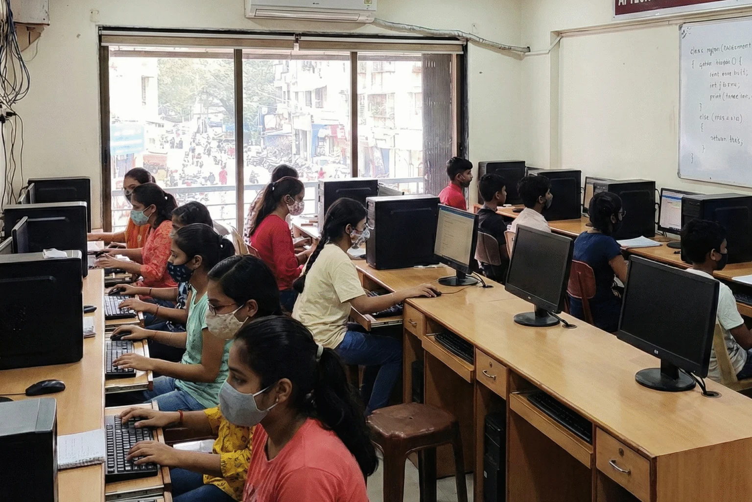 ADVANCE DIPLOMA IN INFORMATION TECHNOLOGY APPLICATION (ADITA)